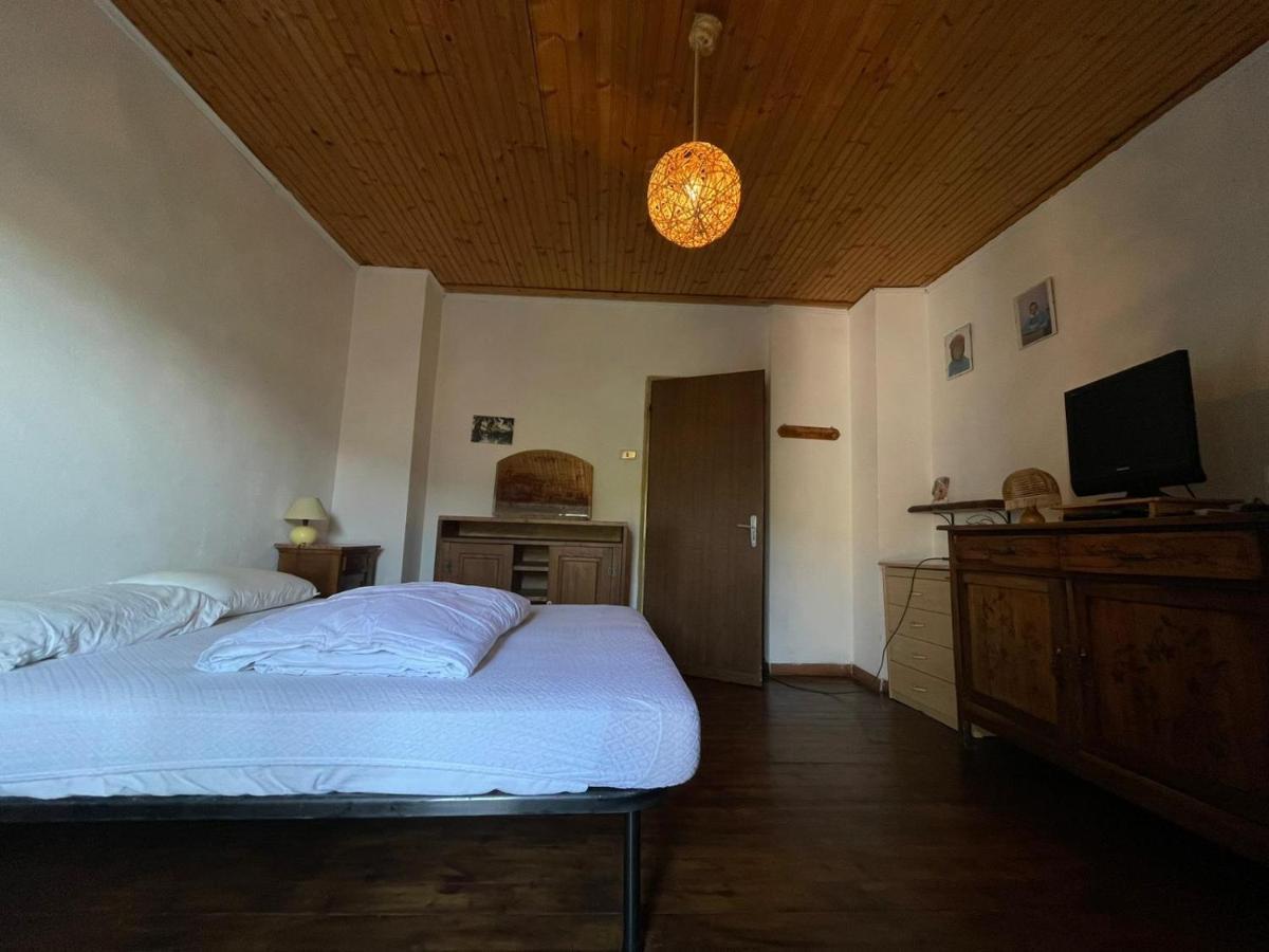 Casa Vacanza Pegrini Nel Centro Storico Di Gavi Exteriör bild
